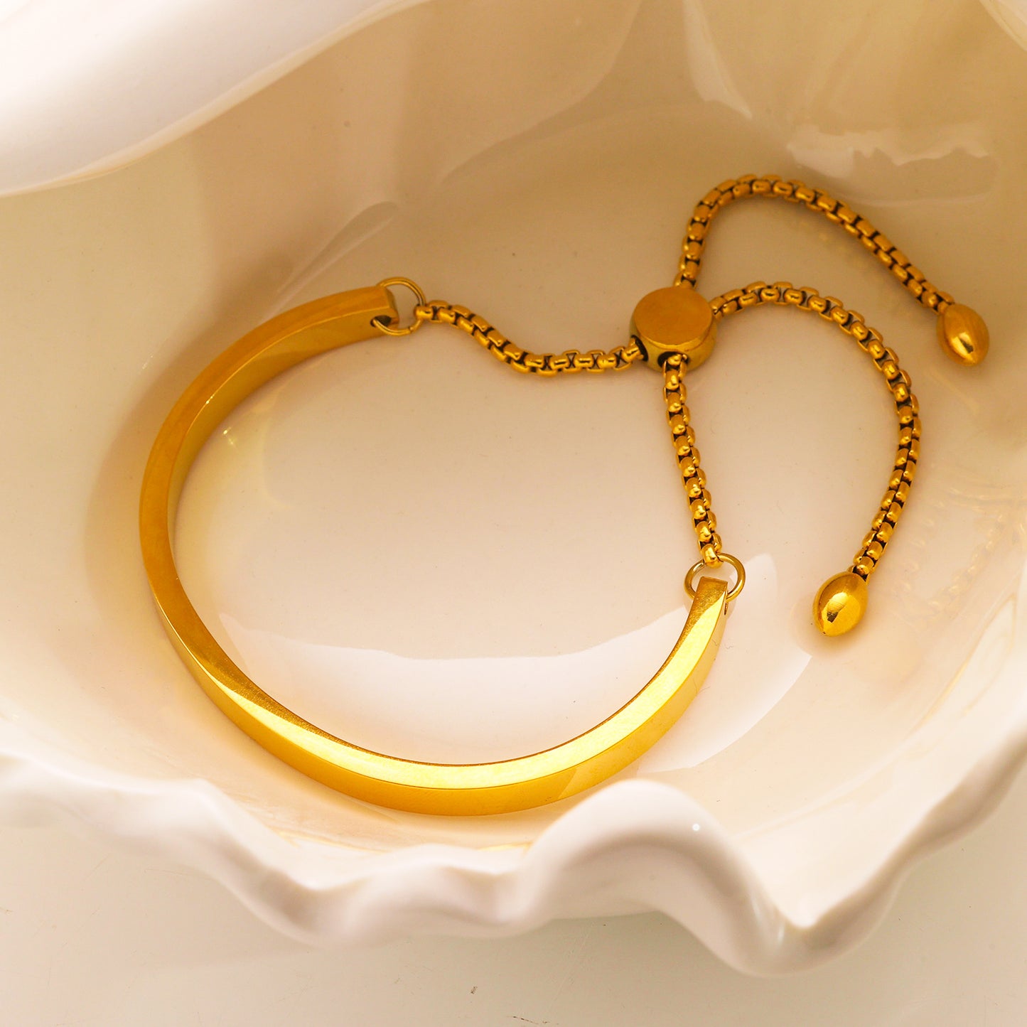 Golden Bar Bracelet