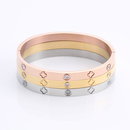 Clover Bangle